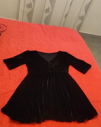Vestitino nero in velluto