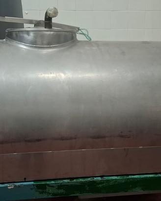 Cisterna orizzontale in acciaio inox per olio