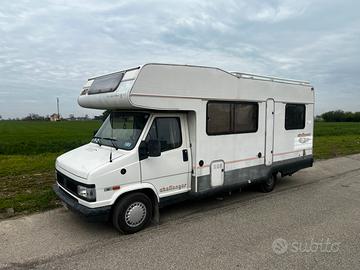 Camper mansardato