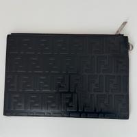 Pochette Fendi piatta nera