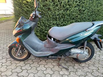 Ricambi Suzuki Epicuro 125 Pezzi di ricambio usati