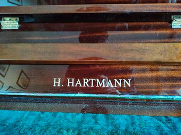Pianoforte verticale H. Hartmann 