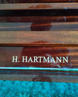 Pianoforte verticale H. Hartmann 