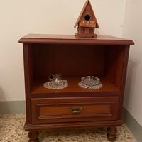 Mobiletto per camera da letto