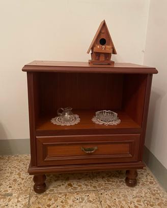 Mobiletto per camera da letto