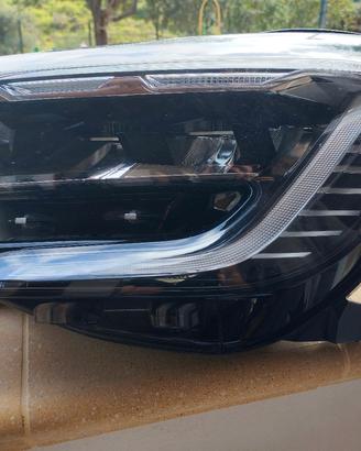 Faro sinistro captur 2021