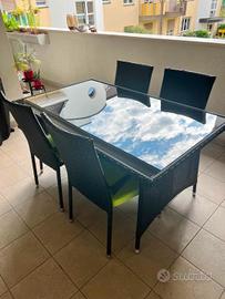 Tavolo da esterno e 4 sedie 