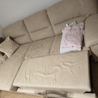 Divano con penisola usato pochissimo