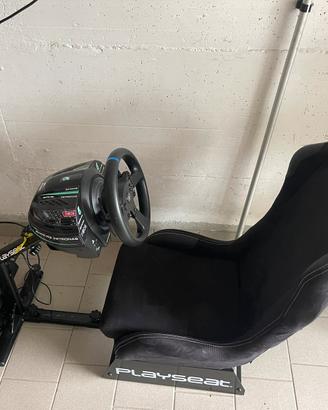 Simulatore di guida Playseat Thrustmaster perfetto