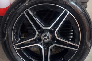 Cerchi Mercedes e gomme Pirelli