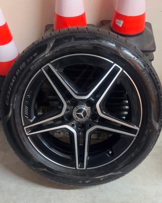 Cerchi Mercedes e gomme Pirelli
