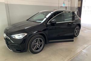 Mercedes GLA 200d Premium automatica