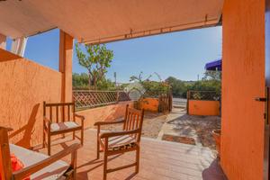 VILLA A SCHIERA A SAN TEODORO