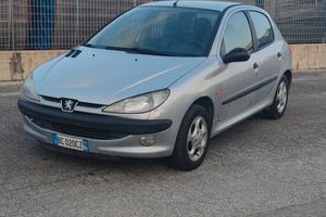 Peugeot 206 "Pochi km, perfetta x Neopatentati"