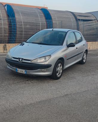 Peugeot 206 "Pochi km, perfetta x Neopatentati"