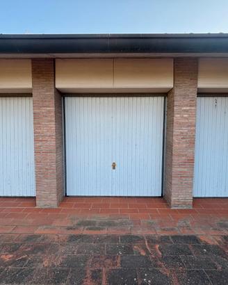 N. 3 portoni garage