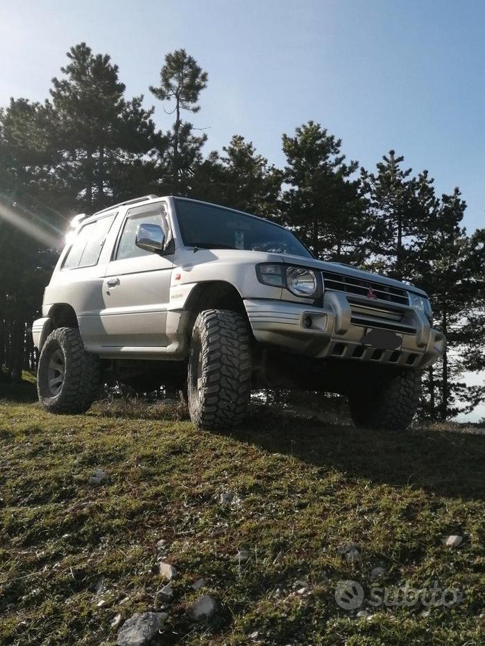 MITSUBISHI Pajero ('82-'00)