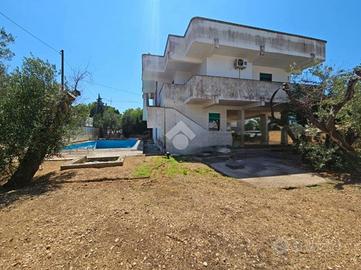 VILLA SINGOLA A PORTO CESAREO