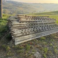 Pali di cemento usati