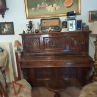 pianoforte verticale antico