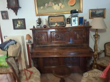 pianoforte verticale antico