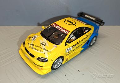 Slot car 1:32 scalextric opel