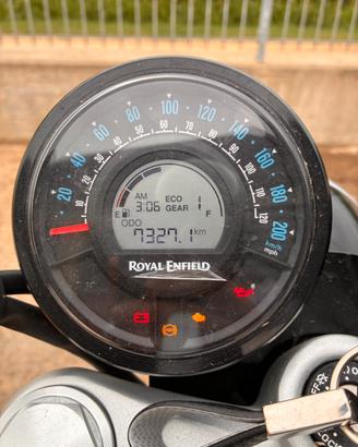Royal Enfield Super Meteor 650 – Pari al nuovo