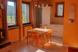 Casa libera su 3 lati + giardino privato + garage