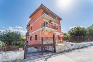 4 LOCALI A ROMA