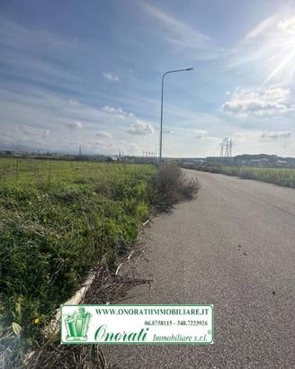 Terreno di 8161 m² a Roma