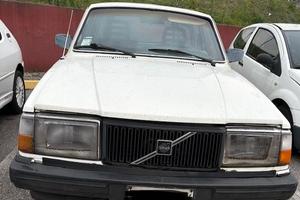 VOLVO 245VAN