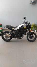 Benelli Leoncino 250
