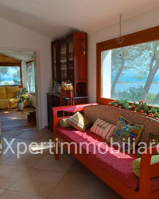 Villa panoramica in località Laveria