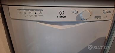 Lavastoviglie Indesit