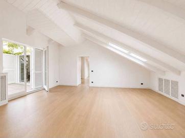 Attico / Mansarda di 80 m² con 3 locali a San Lazz