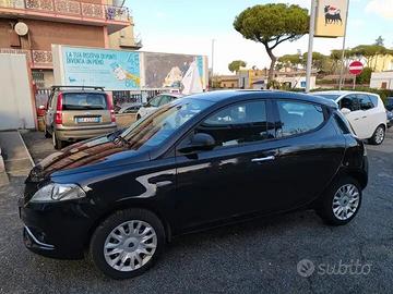 Lancia Ypsilon 1.3 MJT 16V 95 CV 5 porte S&S Silve