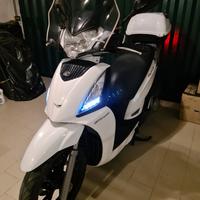 Kymco People 300i + MINI PARABREZZA