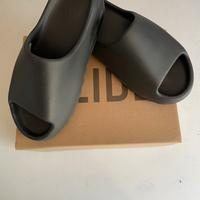 Yeezy Slide Onyx