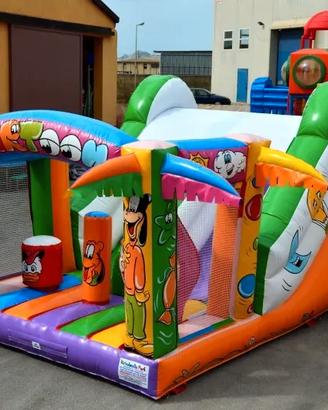 Percorso Gonfiabile per Bambini con ostacoli
