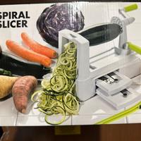 TAGLIA VERDURE con 3 lame affetta e crea spirali