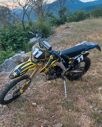 suzuki rm