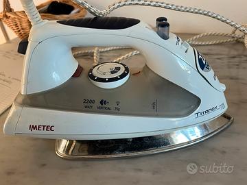 Ferro da stiro a vapore Imetec