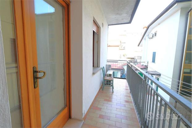 RIF.5041 APPARTAMENTO STAGIONALE ZONA PZZA MAZZINI