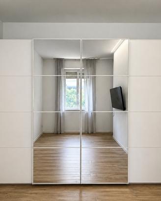 Armadio IKEA PAX 3m con specchi + 8 cassetti –