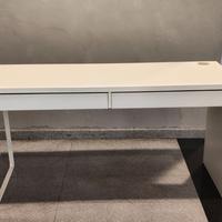 Scrivania ikea