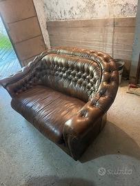 divano chester curvo vintage