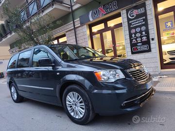 Lancia Voyager 2.8 CRDI 163CV 7 POSTI PERFETTA