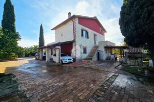 VILLA SINGOLA A CIVITELLA SAN PAOLO