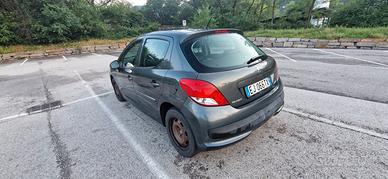 peugeot 207 1,4 hdi diesel 2011
