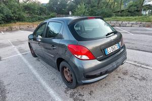peugeot 207 1,4 hdi diesel 2011
